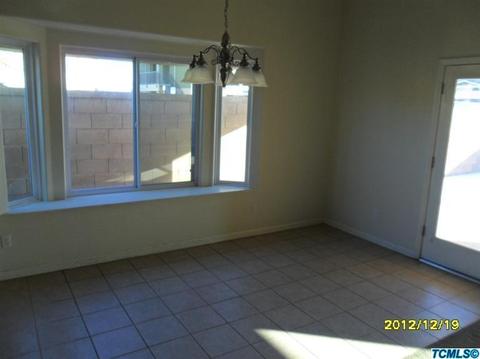 437 E Stanley Ave, Reedley, CA 93654 photo 4