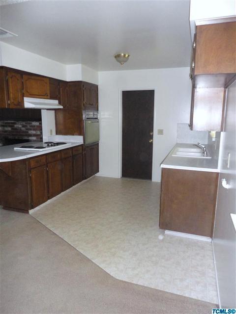 611 W Pine St, Exeter, CA 93221 photo 5