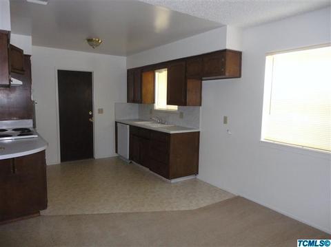 611 W Pine St, Exeter, CA 93221 photo 7