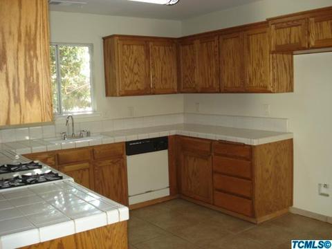 3018 D St, Selma, CA 93662 photo 5