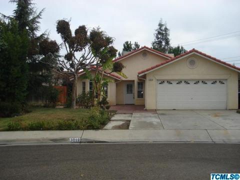 3018 D St, Selma, CA 93662 photo 2