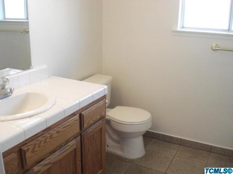 3018 D St, Selma, CA 93662 photo 12