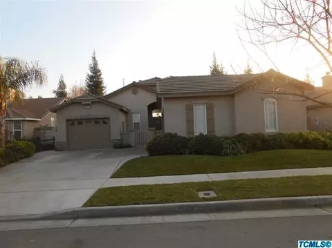 1623 E Victor Ave, Visalia, CA 93292 photo 2