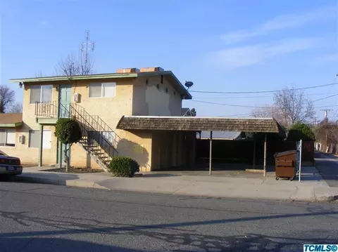 110 E Laurel Ave, Visalia, CA 93277 photo 4