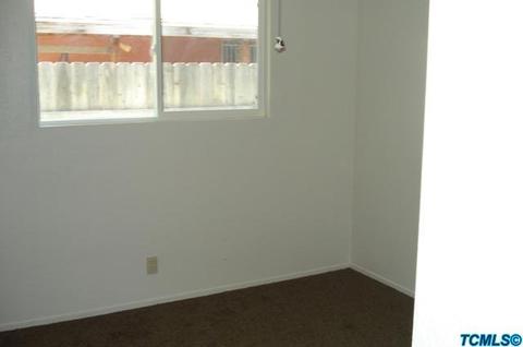 19762 Oklahoma Ave, Strathmore, CA 93267 photo 9
