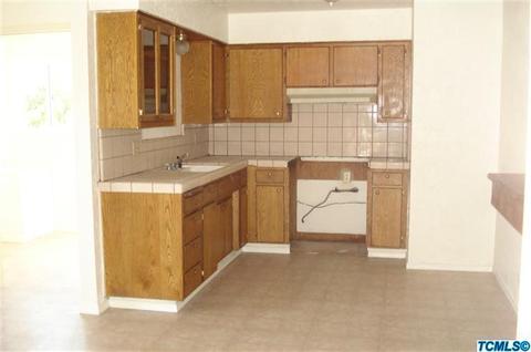 19762 Oklahoma Ave, Strathmore, CA 93267 photo 2