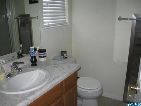 1713 Hume, Sanger, CA 93657 photo 11