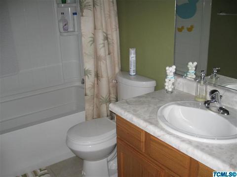 1713 Hume, Sanger, CA 93657 photo 12