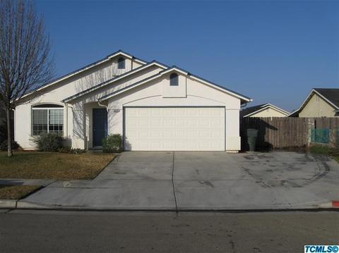 1713 Hume, Sanger, CA 93657 photo 2