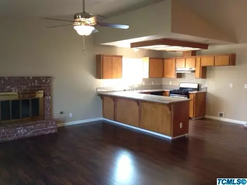 615 N Quince Ave, Exeter, CA 93221 photo 2