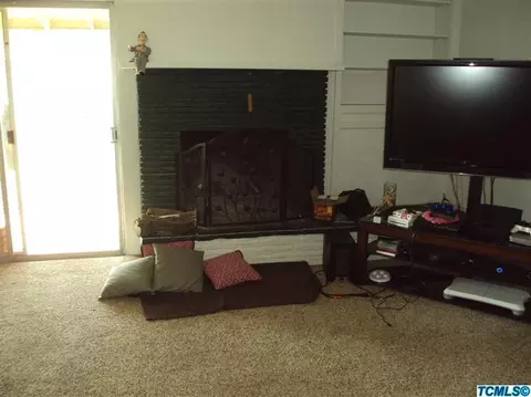19693 232 Rd, Strathmore, CA 93267 photo 3