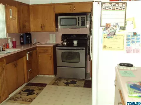 19693 232 Rd, Strathmore, CA 93267 photo 6