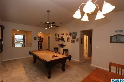 608 11th St, Sanger, CA 93657 photo 4