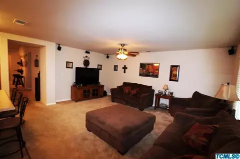 608 11th St, Sanger, CA 93657 photo 9