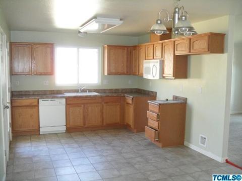 257 Gemini St, Tulare, CA 93274 photo 8