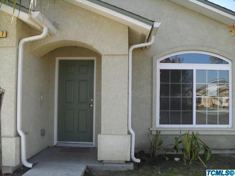257 Gemini St, Tulare, CA 93274 photo 4