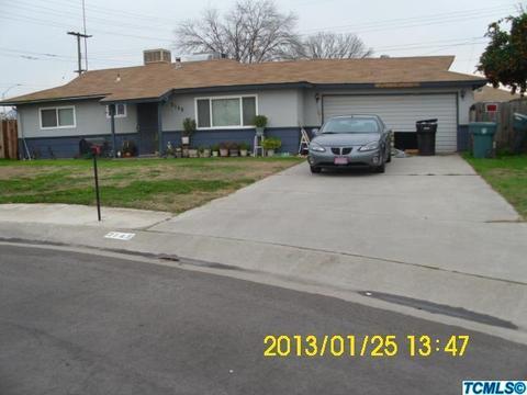 2145 E Ash Ave, Tulare, CA 93274 photo 2