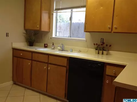 1716 E Beech Ave, Visalia, CA 93292 photo 10