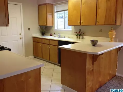 1716 E Beech Ave, Visalia, CA 93292 photo 9