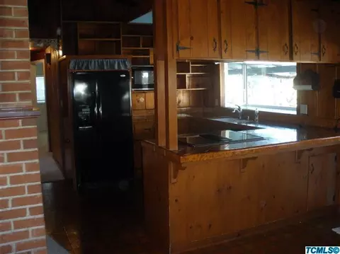 402 Lenox Ave, Exeter, CA 93221 photo 5