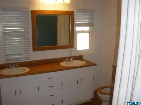 402 Lenox Ave, Exeter, CA 93221 photo 8