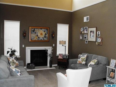 1136 Aster Ct, Dinuba, CA 93618 photo 2