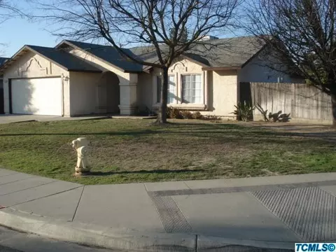 2552 Nectarine St, Selma, CA 93662 photo 2