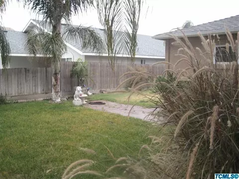 32915 Road 160, Ivanhoe, CA 93235 photo 2