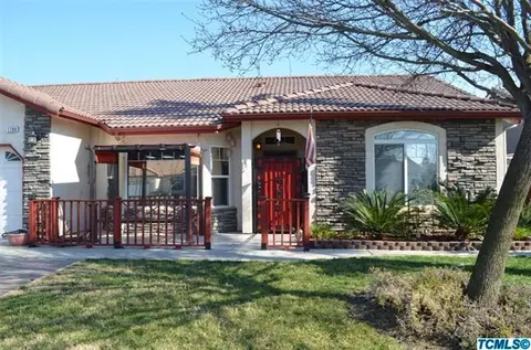 1190 Pine Dr, Lemoore, CA 93245 photo 5