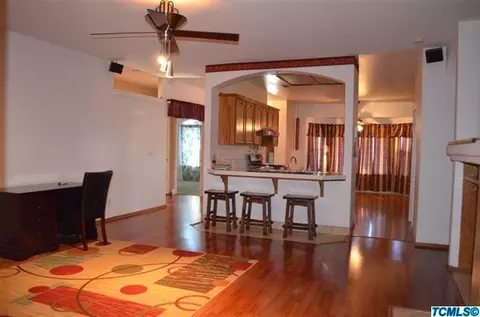 1190 Pine Dr, Lemoore, CA 93245 photo 6