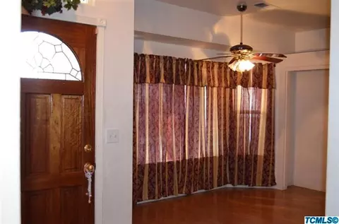 1190 Pine Dr, Lemoore, CA 93245 photo 9