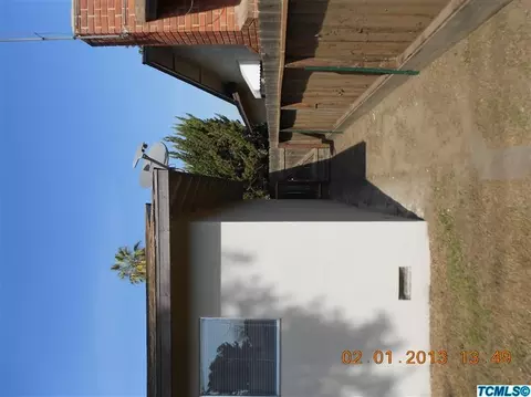 541 E Myrtle Ave, Visalia, CA 93292 photo 12