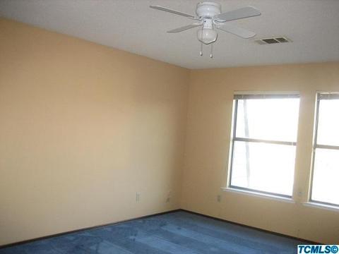 929 Cedar Ln, Lemoore, CA 93245 photo 12