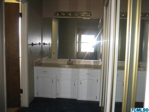 929 Cedar Ln, Lemoore, CA 93245 photo 14