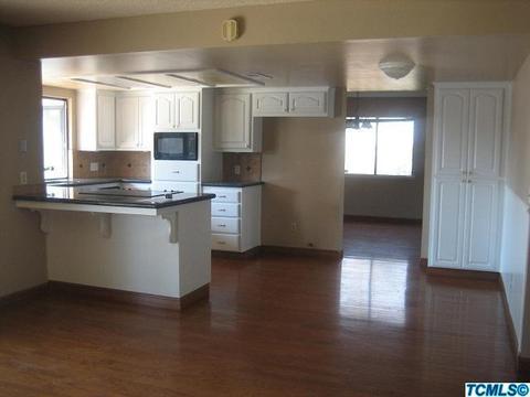 929 Cedar Ln, Lemoore, CA 93245 photo 7