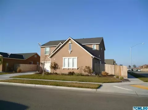 1077 Daisy Ct, Dinuba, CA 93618 photo 8