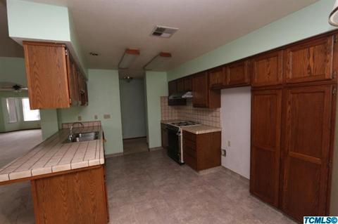 1525 Pine Dr, Lemoore, CA 93245 photo 7