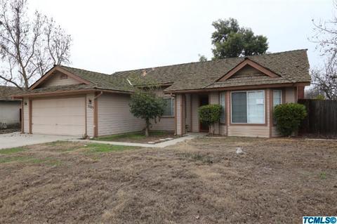 1525 Pine Dr, Lemoore, CA 93245 photo 1