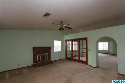 1525 Pine Dr, Lemoore, CA 93245 photo 4