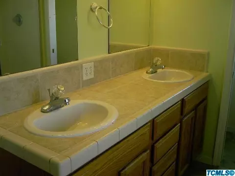 4004 E Stapp Ct, Visalia, CA 93292 photo 24