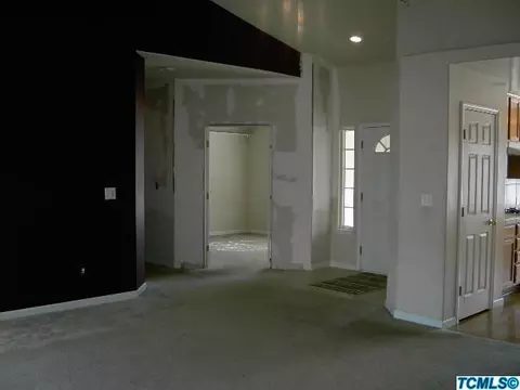 4004 E Stapp Ct, Visalia, CA 93292 photo 9