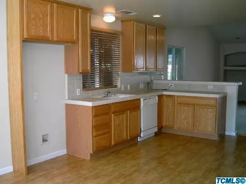 4004 E Stapp Ct, Visalia, CA 93292 photo 13