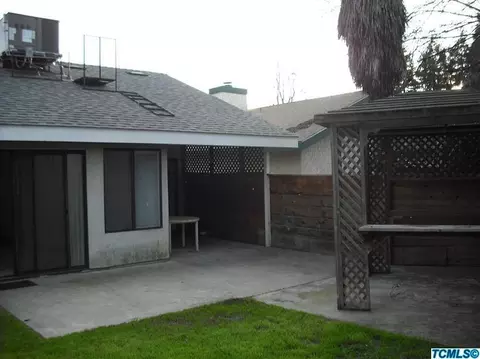 1730 E Vine Ct, Visalia, CA 93292 photo 13