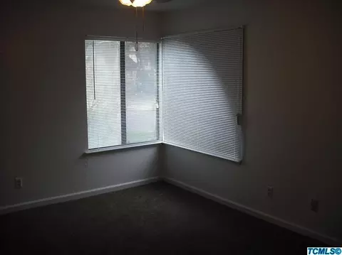 1730 E Vine Ct, Visalia, CA 93292 photo 11