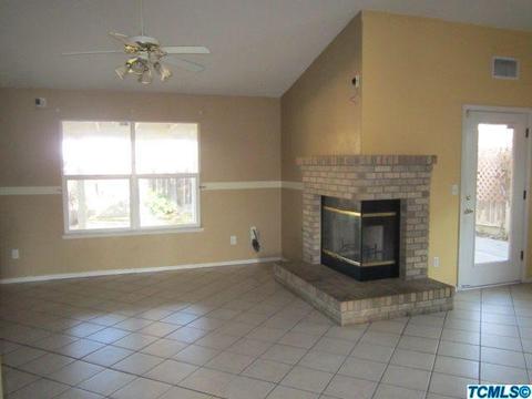 201 E Hollow Way, Dinuba, CA 93618 photo 13