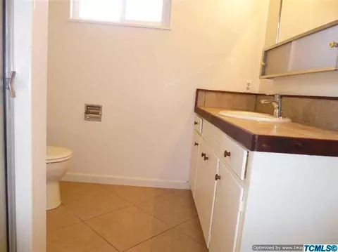 2332 E Howard Ave, Visalia, CA 93292 photo 16