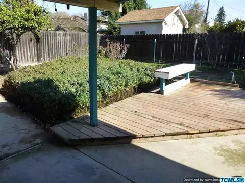 2332 E Howard Ave, Visalia, CA 93292 photo 17