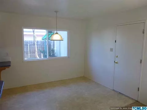 2332 E Howard Ave, Visalia, CA 93292 photo 9