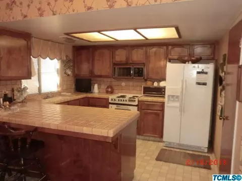 2404 E Tulare Ave, Visalia, CA 93292 photo 6