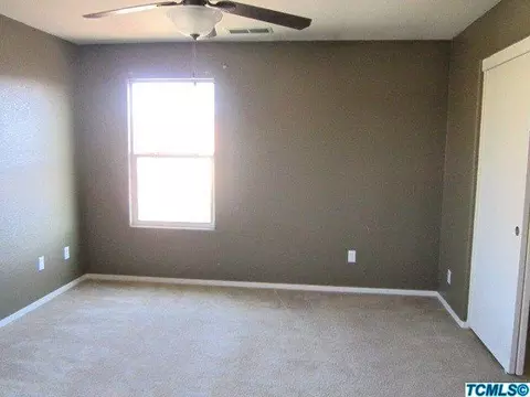 236 S Sol Ct, Visalia, CA 93292 photo 21